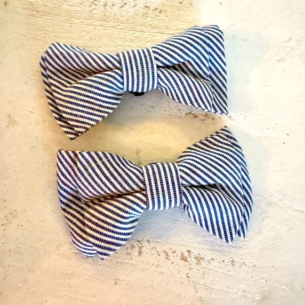 Striped Gray and White Pet Bow Tie Set